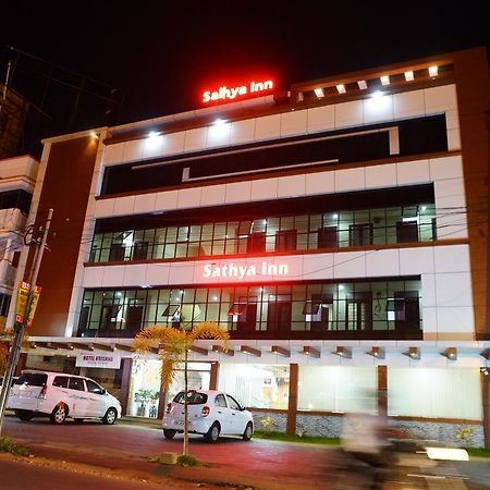 Sathya Inn Guruvāyūr Exterior foto